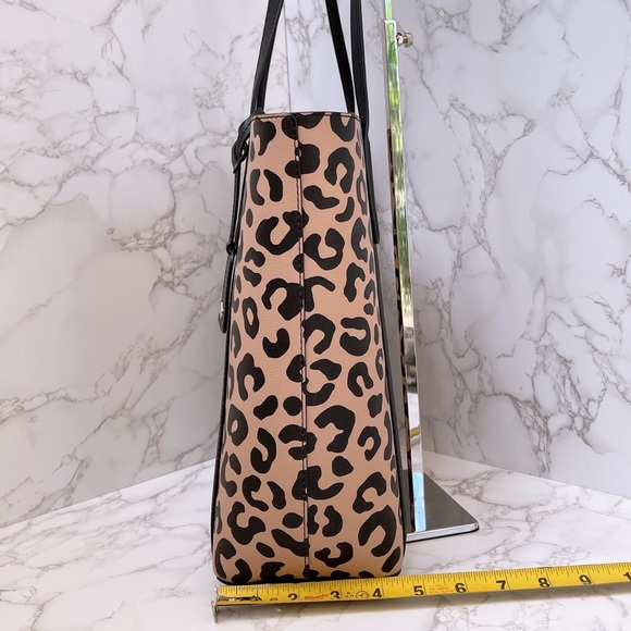 Kate Spade Darcy Leopard Large Tote - Picture 5 of 8